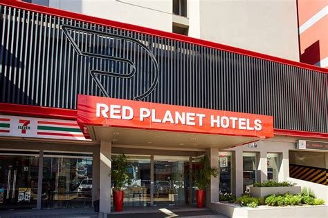red planet hotel timog